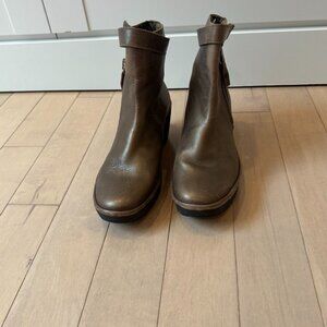 Fly London Wedge Heal Ankle boot size 41 (10.5 US)
